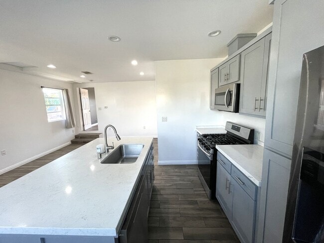 Building Photo - New Price! Modern ADU Rental