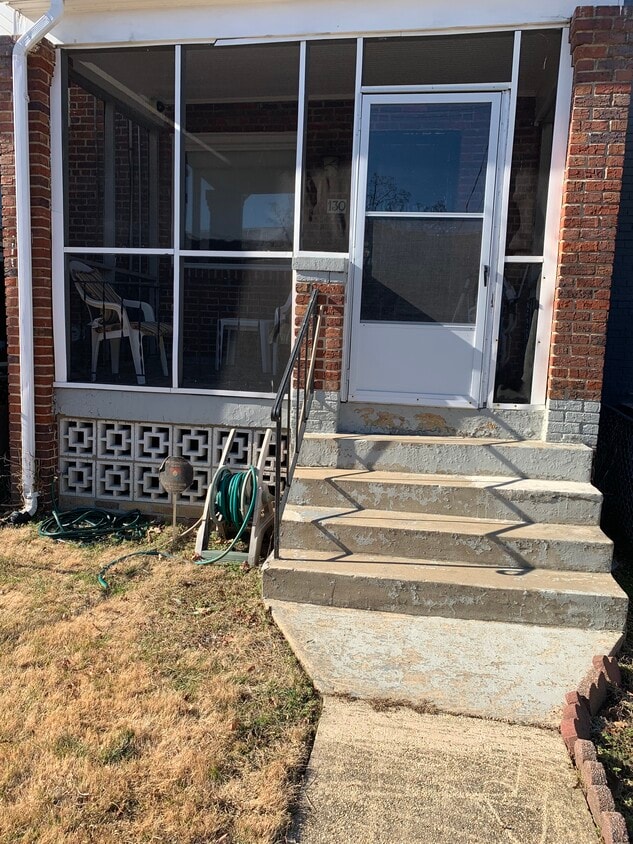 Screened front porch - 130 36th St NE