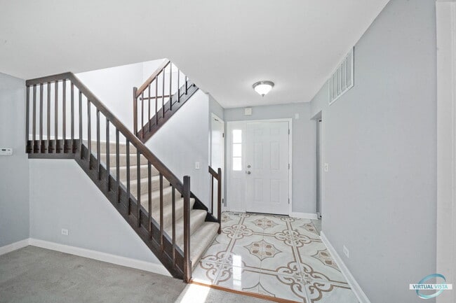 Building Photo - 851 Colony Lake Dr