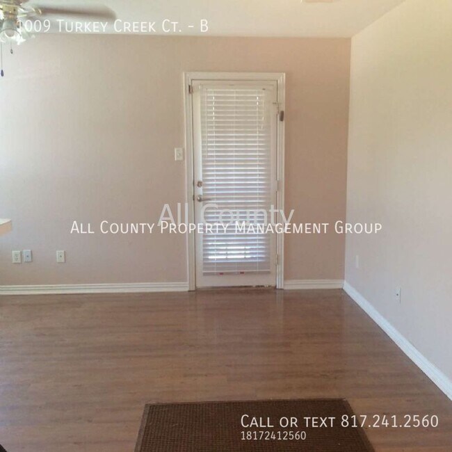 1009 Turkey Creek Ct Unit B, Bridgeport, TX 76426 Room for Rent in