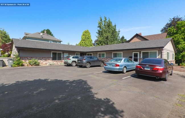 Building Photo - 1577 SE Spokane St