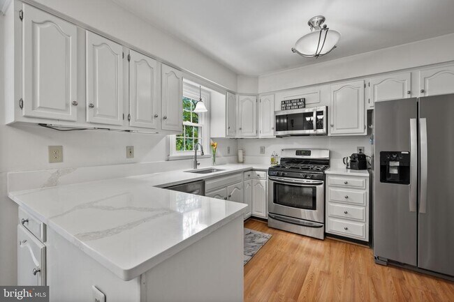 Foto del edificio - 7401 Crestberry Ln