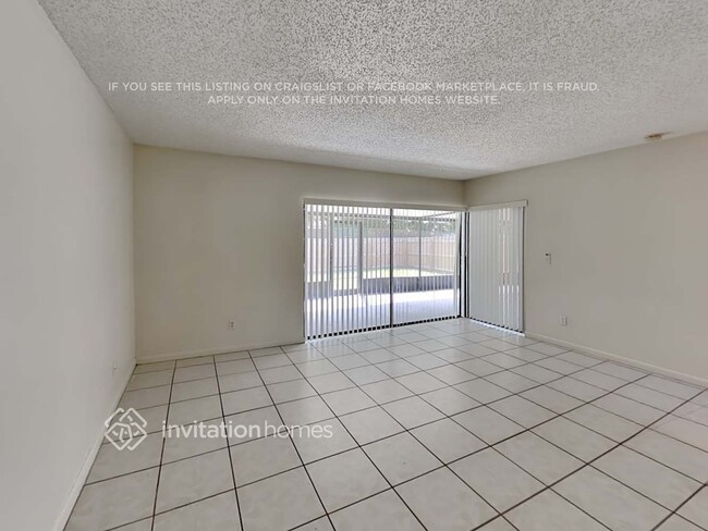 Foto del edificio - 10428 Rosemount Dr