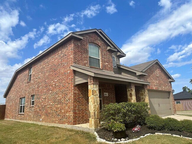 Building Photo - 208 Dye Dr
