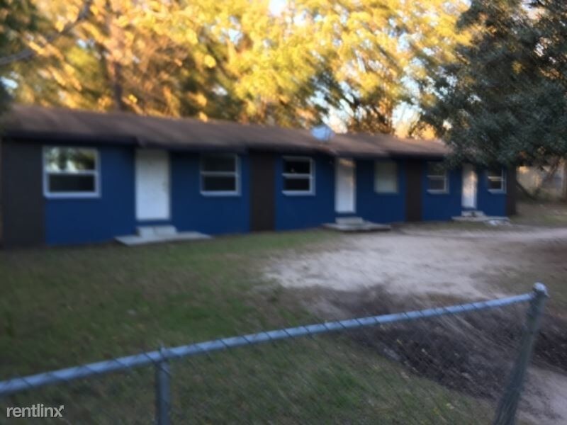 13830 NW 158th Ave, Alachua, FL 32615 Room for Rent in Alachua, FL