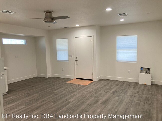 Foto del edificio - 2 br, 1.5 bath House - 694 9th Street