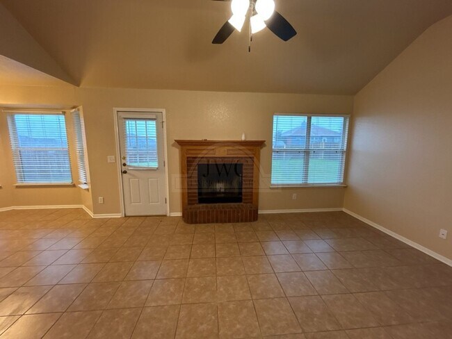 Foto del edificio - 2505 Southwood Dr