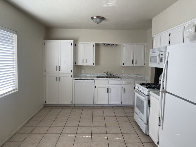 Foto del edificio - 1301 Tucson St