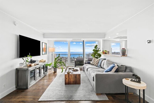 Building Photo - 2841 N Ocean Blvd