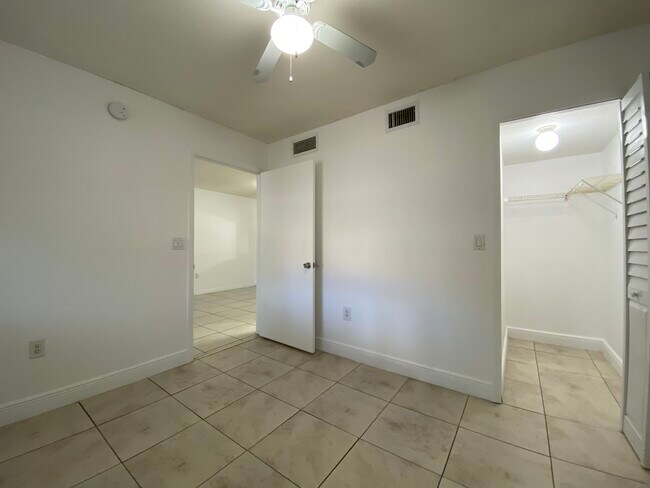 Foto del edificio - 2910 SE 13th Ave