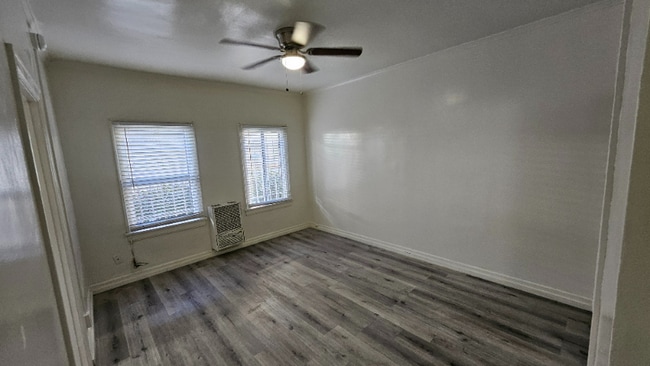 Photo - 1185 E Vernon Ave Apartment