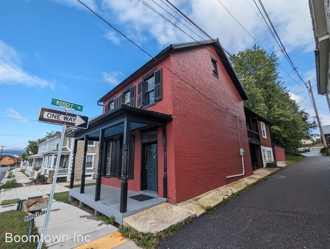 Building Photo - 1 br, 1 bath House - 501 West Main Street