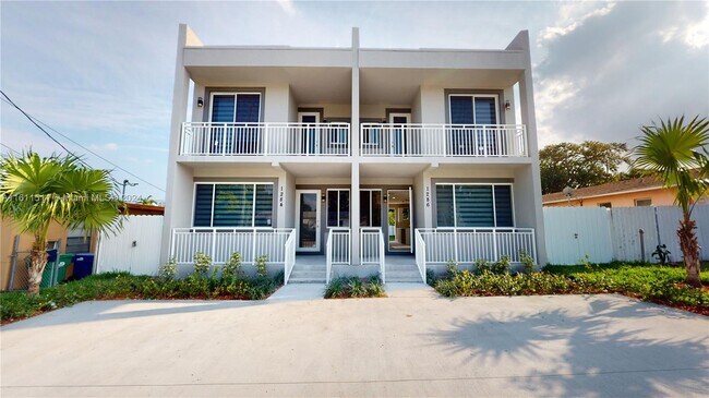 Foto del edificio - 1284 NE 111th St