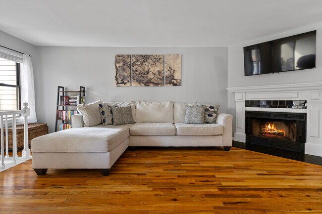 Building Photo - 109 Peddlers Dr