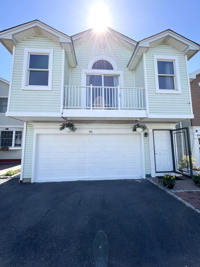 Building Photo - 85 Grieco Dr