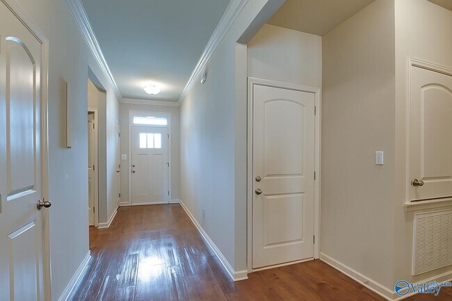 Building Photo - 342 Harbor Glen Dr SW