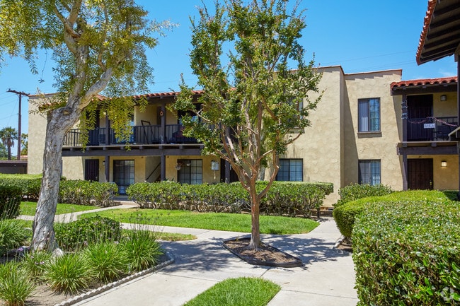 Building Photo - Rancho Yorba Apartments