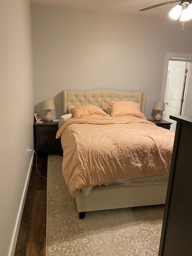 Master Bedroom - 628 N Lime St