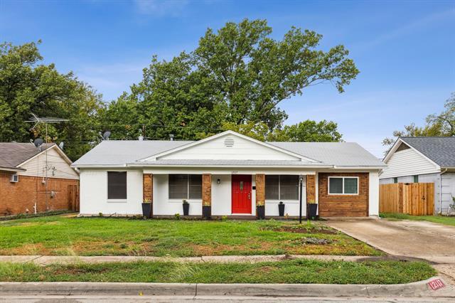 Foto principal - 12117 Brisbane Ave