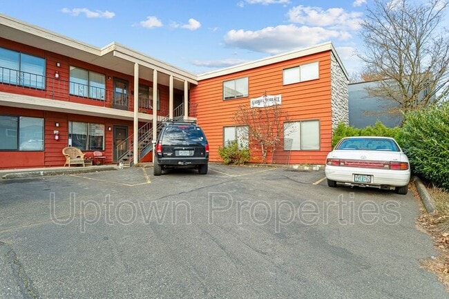 Building Photo - 4127 SE 28th Ave