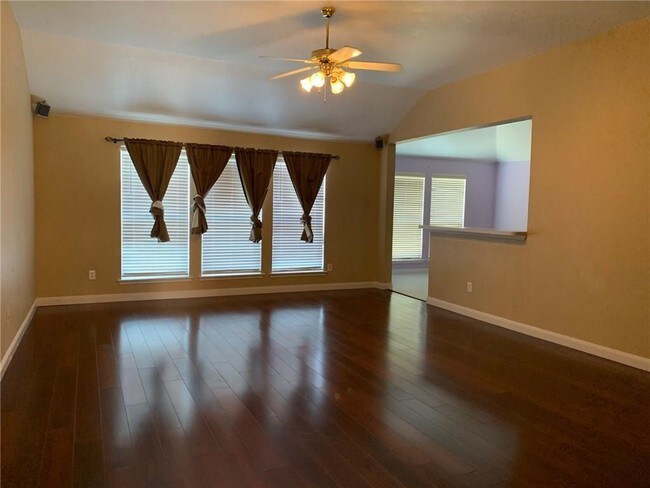 Building Photo - 406 Flushing Quail Dr