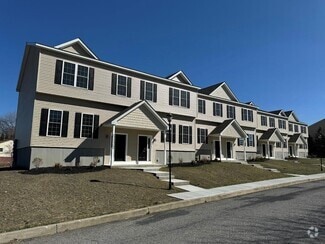 Building Photo - 2 Hudson Cir