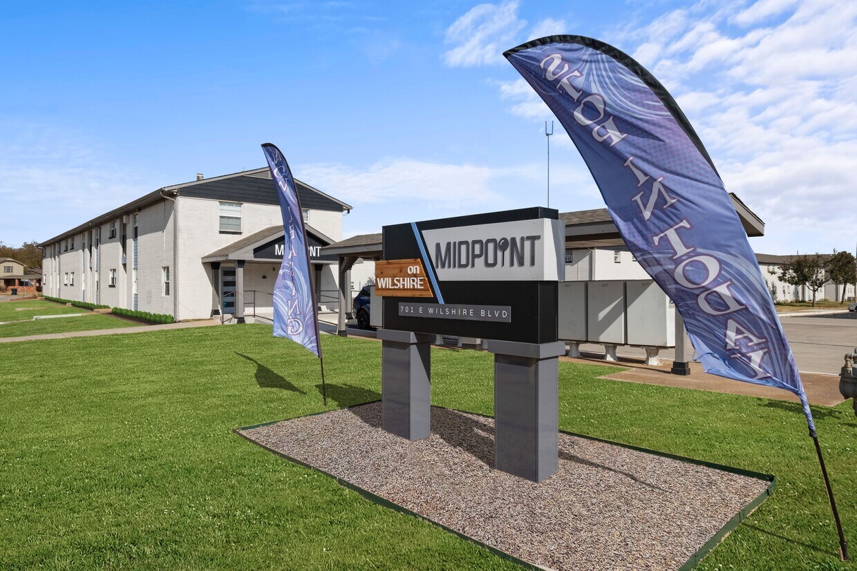 Midpoint on Wilshire Apartments in Oklahoma City, OK