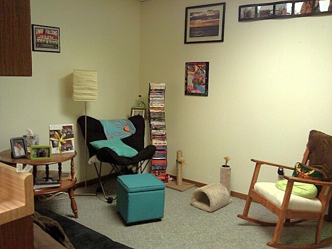 Building Photo - 111 1/2 N Main St