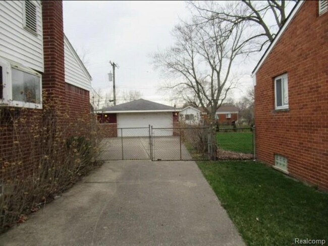 Foto del edificio - 14609 Berwick St