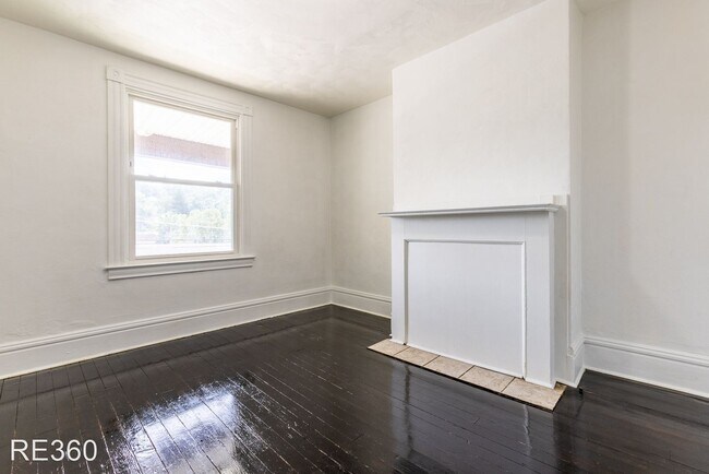 Building Photo - 3 br, 1 bath House - 317 Kingsboro St Mt W...
