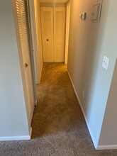 Building Photo - 326 Orchard Trace Ln