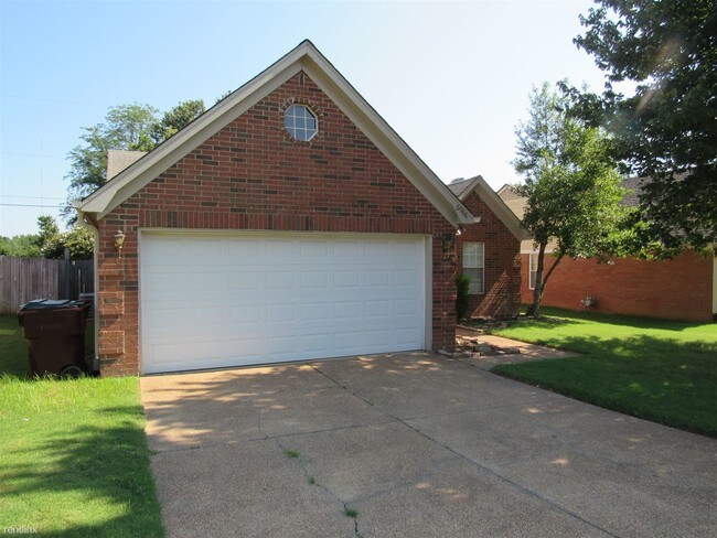 Building Photo - 3 br, 2 bath House - 6968 Bellevue Trce