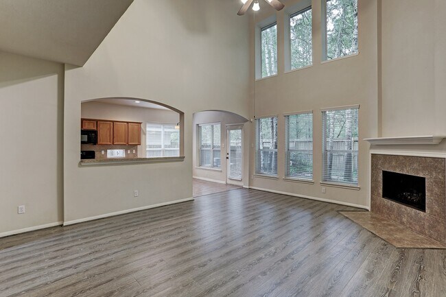 Building Photo - 18 Prairie Oak Dr