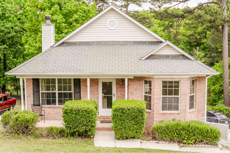 Primary Photo - 4736 Rhett Dr