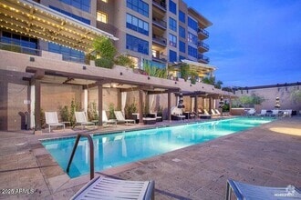 Building Photo - 15215 N Kierland Blvd