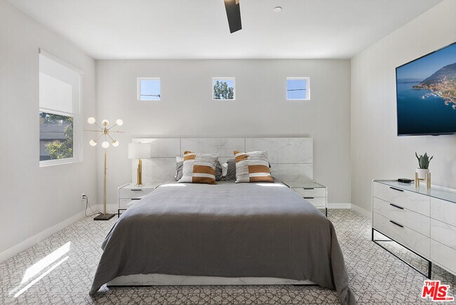 Foto del edificio - 551 Daniel Freeman Cir