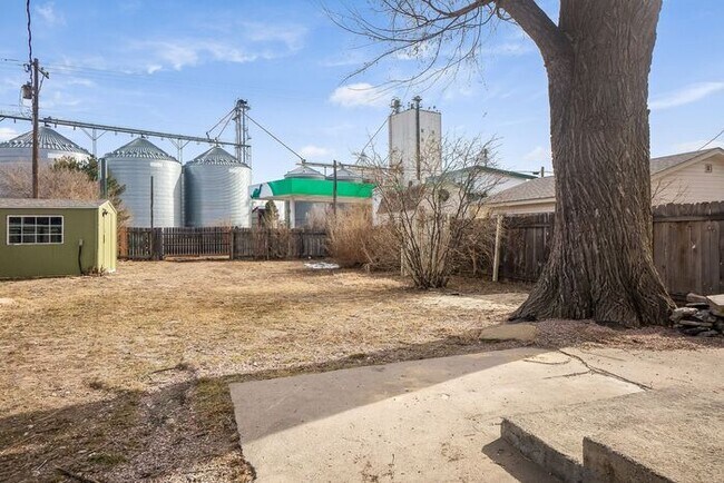 Building Photo - Lovely 3 bedroom 1 Bathroom Home!