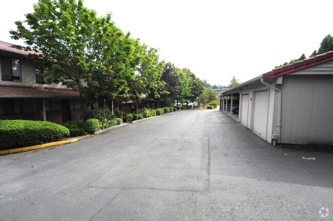 Foto del edificio - Three Tree Townhouses