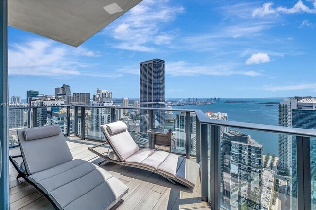 Foto del edificio - 1300 S Miami Ave