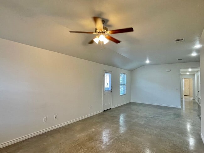 Building Photo - 5906 Harriet Tubman Ave