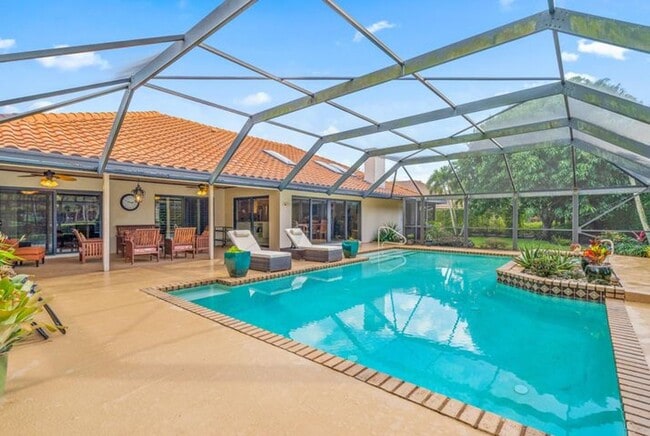 Foto del edificio - 16 Thurston Dr