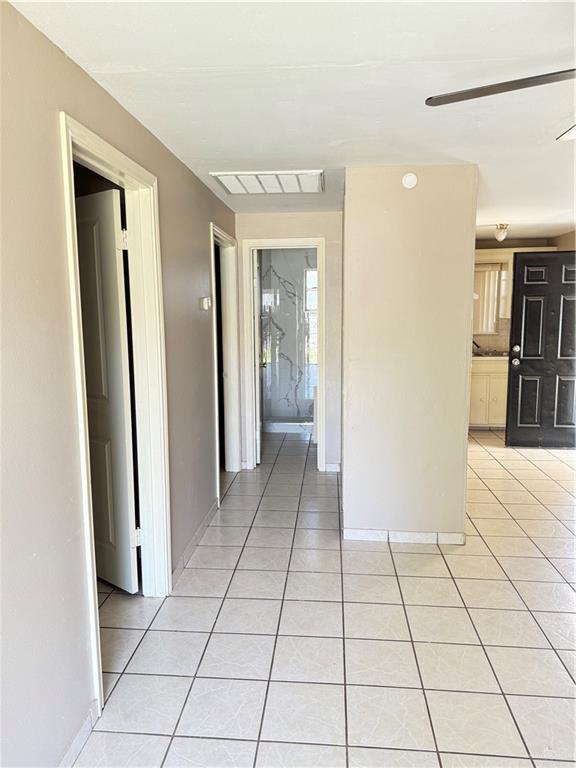 Building Photo - 4321 Royal Palm St