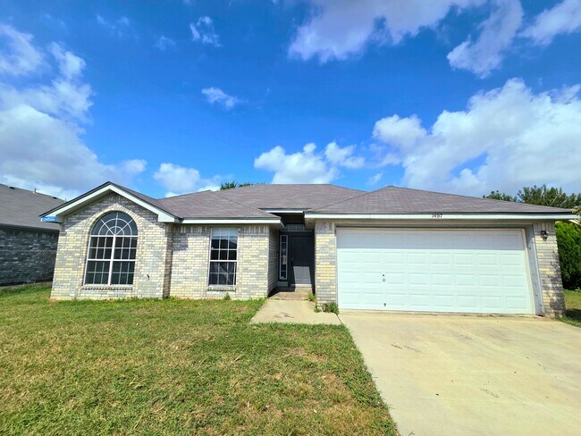 Foto del edificio - NEW FLOORS! 3bd/2ba in Killeen Tx