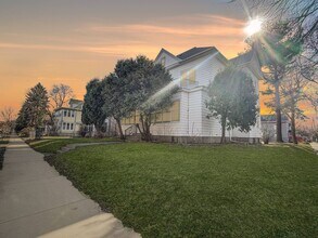 Building Photo - 438 University Ave NE