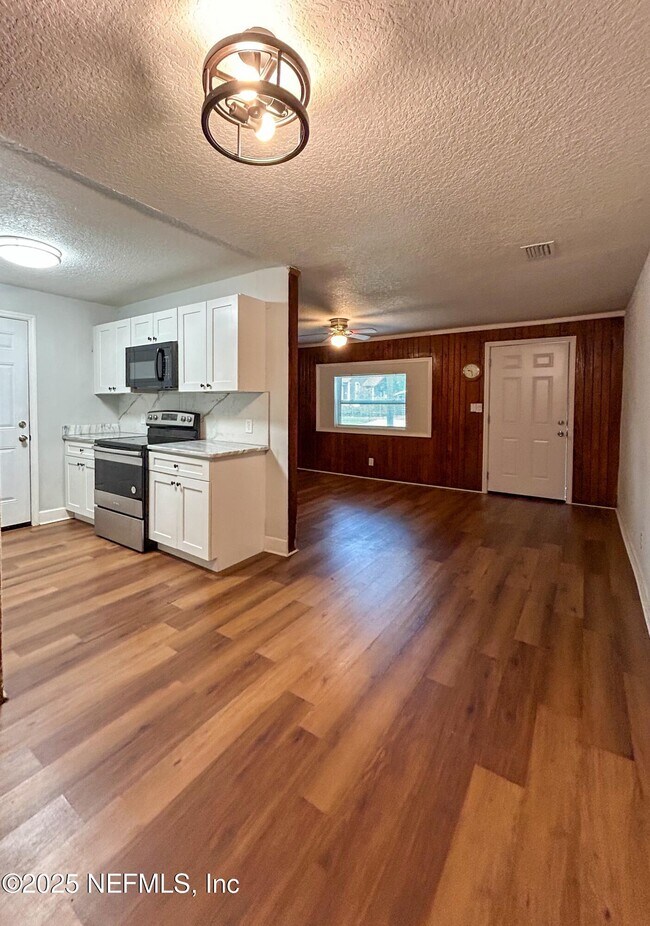 Foto del edificio - 3220 Myra St