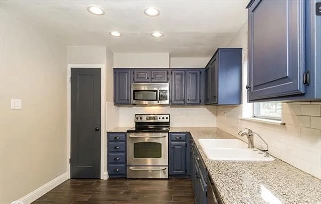 Building Photo - 1607 College Pkwy