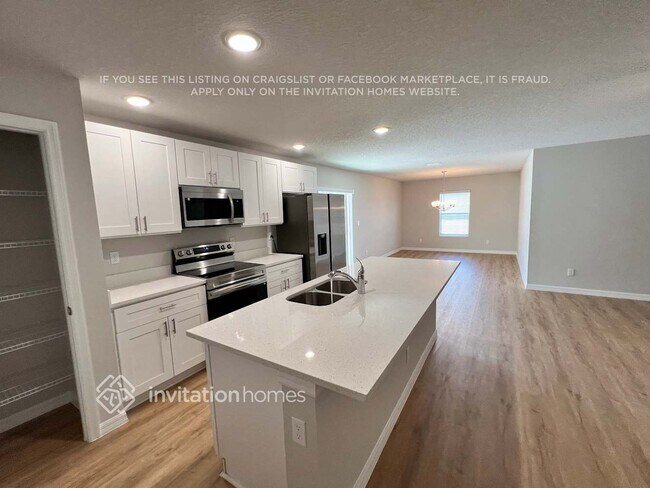 Foto del edificio - 3358 SW Perrine St