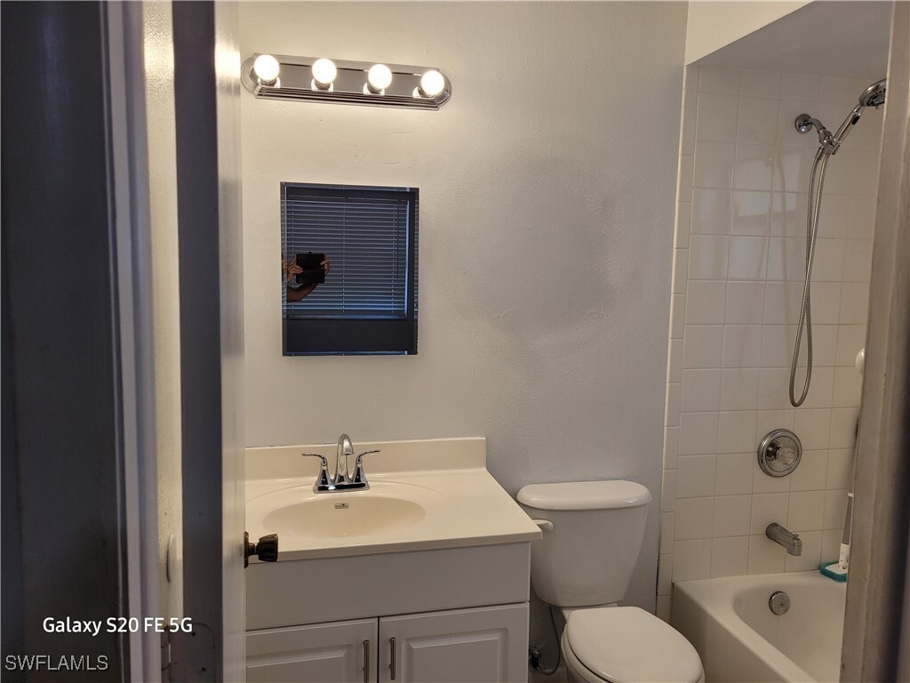 Foto del edificio - 608 SE 47th St