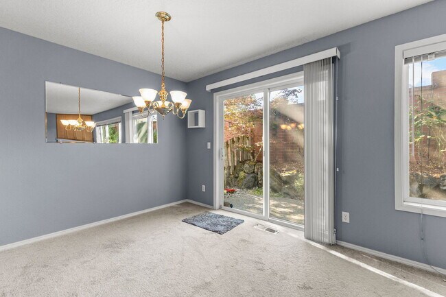 Foto del edificio - 15183 NW Nightshade Dr