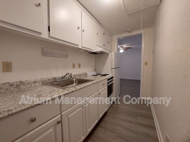 Foto del edificio - 1295 N Holland Pky
